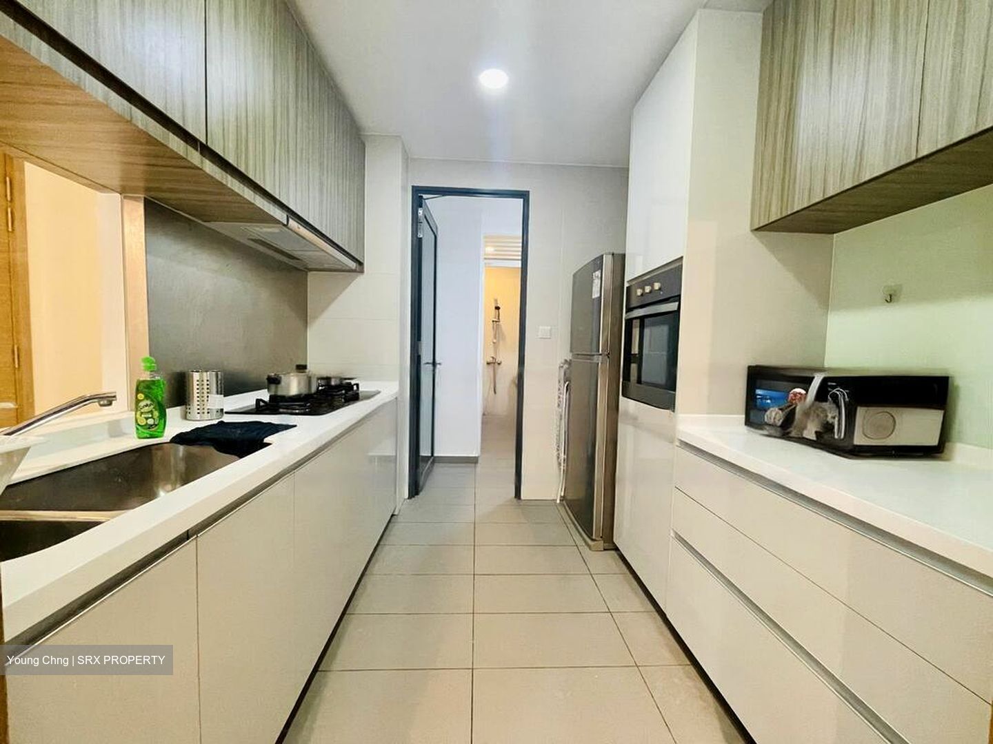 The Palette (D18), Condominium #484968571